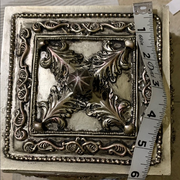 Ornate Silver Jewelry Box Pre-Owned length 6x6 - Picture 8 of 8